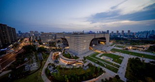 「新北」文化广场亮灯夜景地标建筑