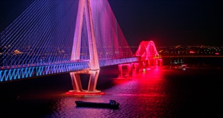 「新北」常泰大桥夜景灯光